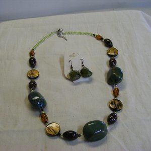 Turquoise colored Ceramic Bead Necklace with stone earrings